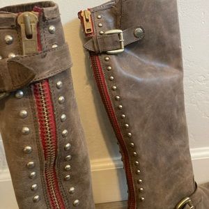 Steve Madden tall zip back boot size 8